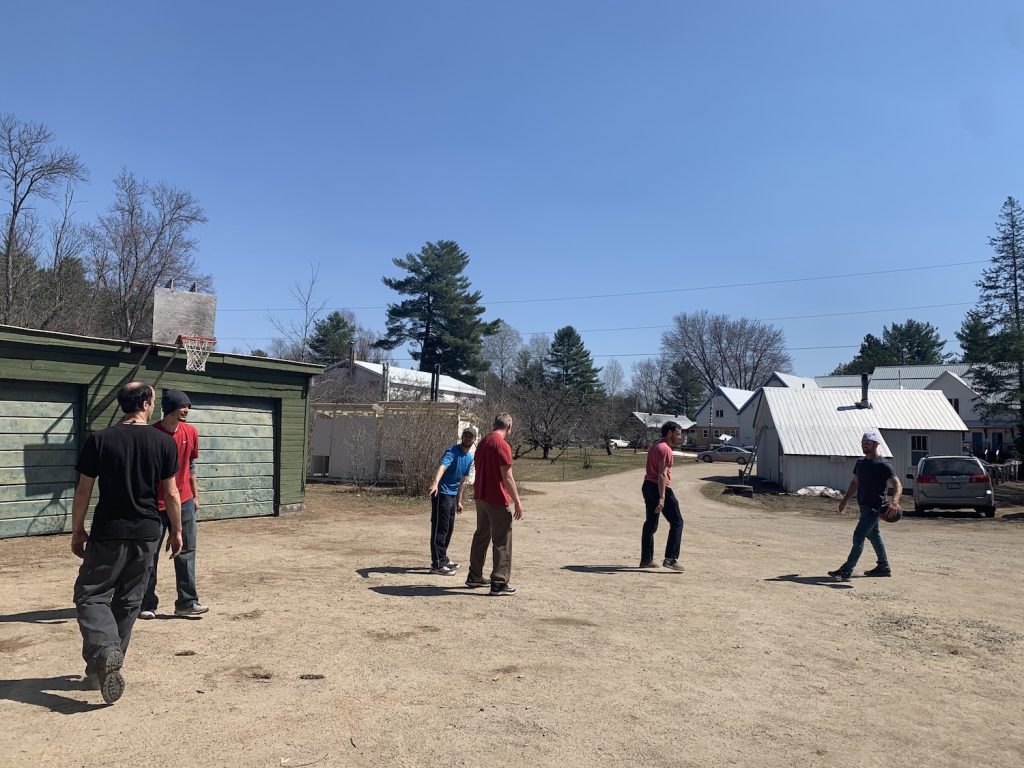 vocation-discern-recreation-madonna-house