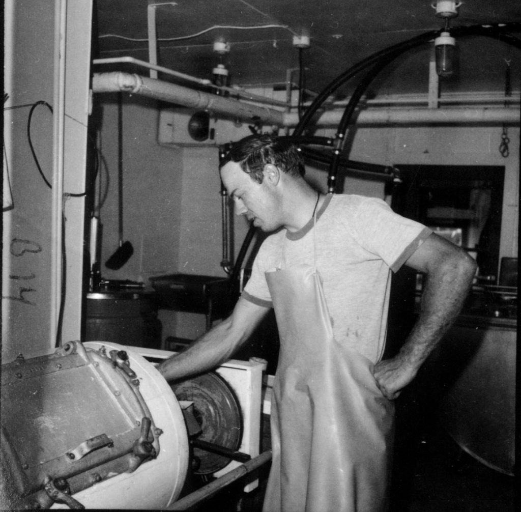 work-catholic-men-madonna-house