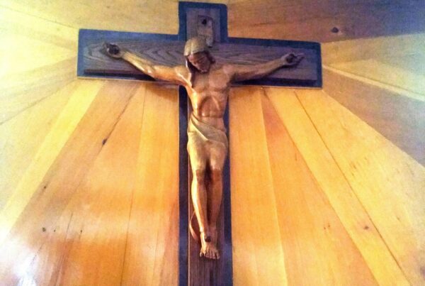 Crucifix-at-St-Bens-Farm-Madonna House